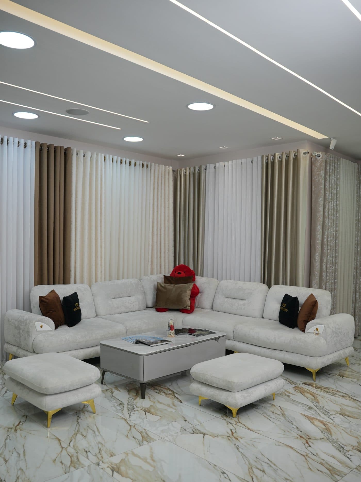 Salloni